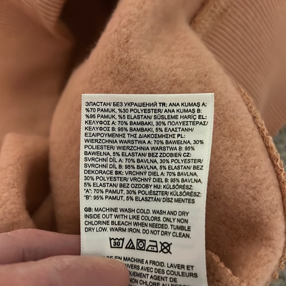 The North Face Hoodie women’s NWT.  Size XL - Picture 5 of 6